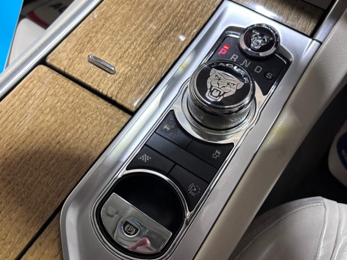 2025 Jaguar Xf