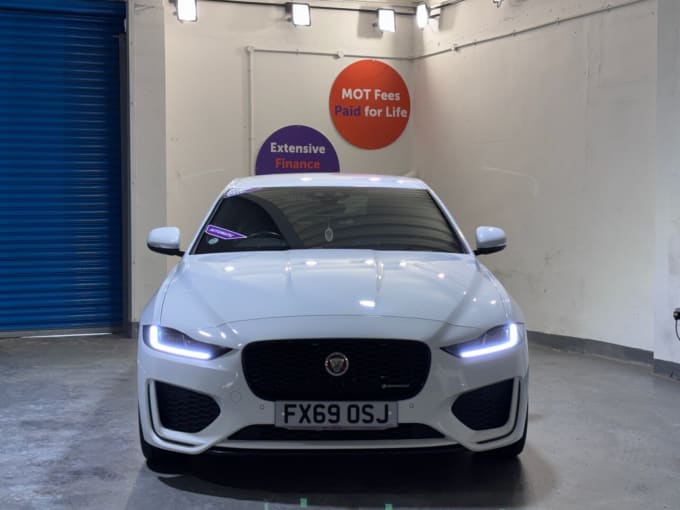 2025 Jaguar Xe