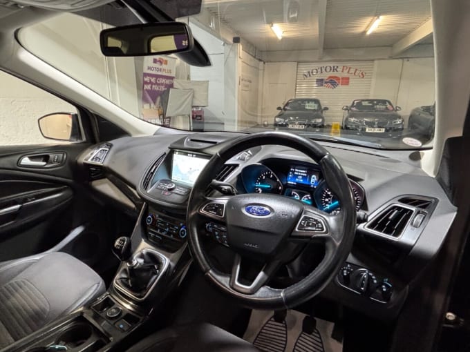 2025 Ford Kuga