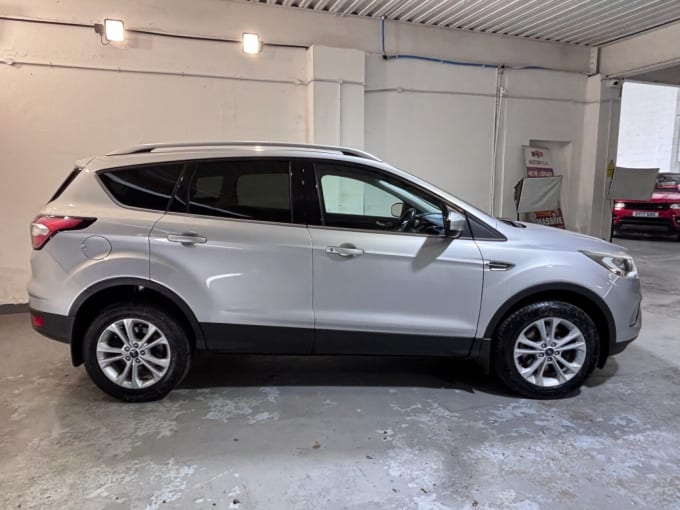2025 Ford Kuga
