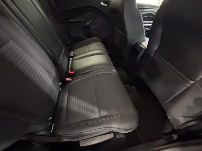 2025 Ford Kuga