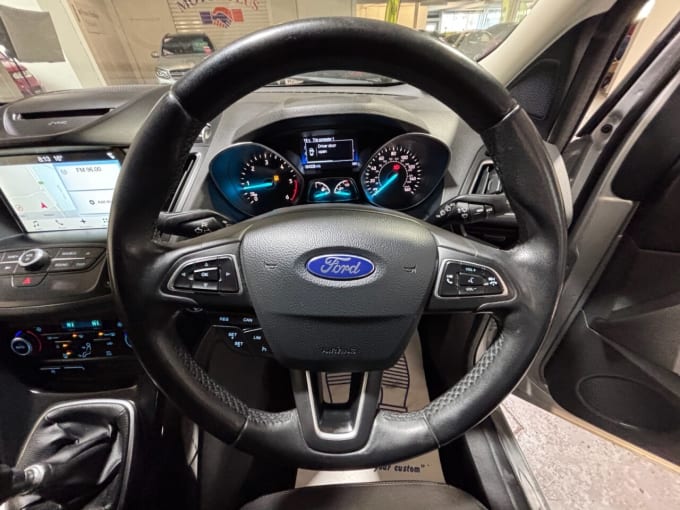 2025 Ford Kuga