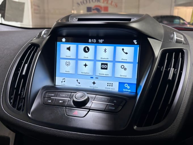 2025 Ford Kuga