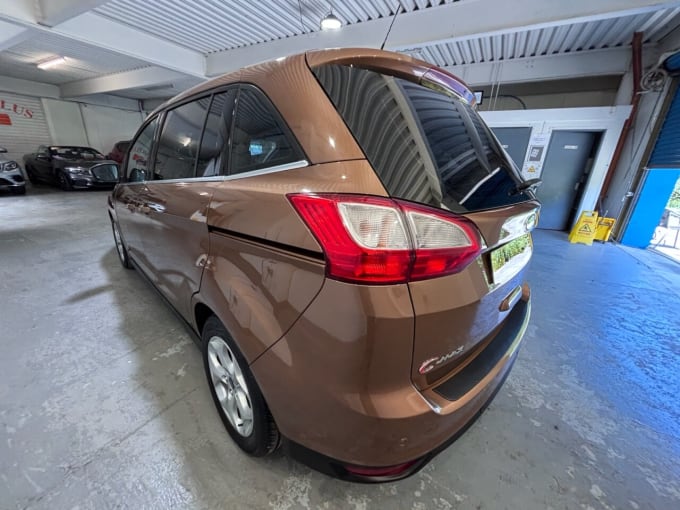 2025 Ford Grand C-max