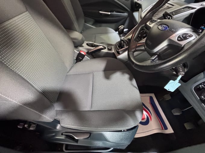 2025 Ford Grand C-max