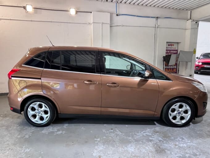 2025 Ford Grand C-max