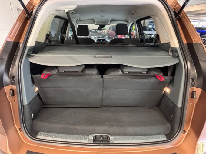 2025 Ford Grand C-max