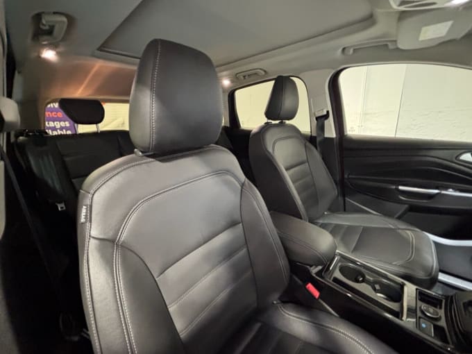 2025 Ford Kuga