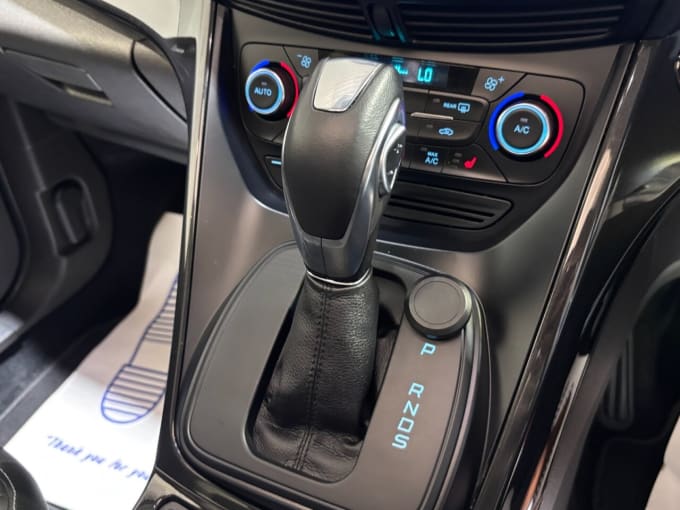 2025 Ford Kuga
