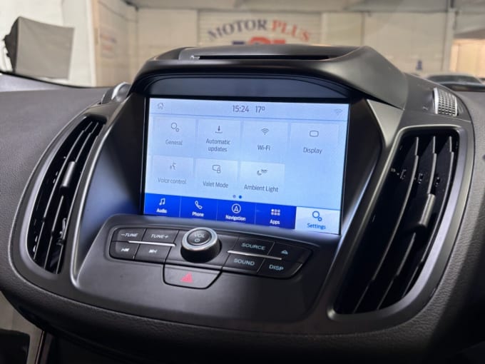 2025 Ford Kuga