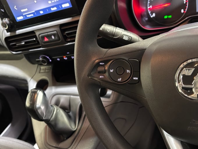 2025 Vauxhall Combo Life