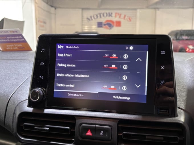 2025 Vauxhall Combo Life