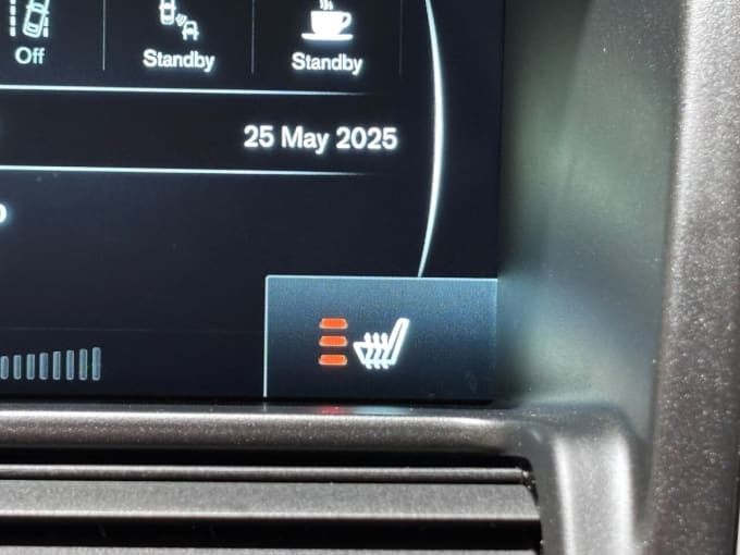 2025 Volvo Xc60