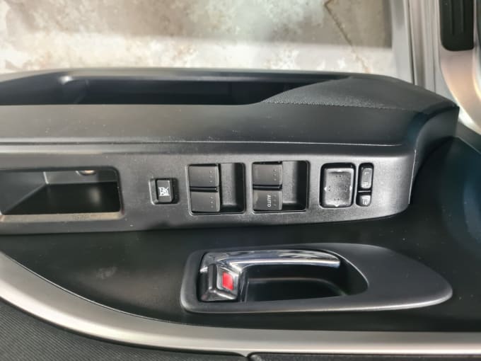 2025 Mazda Mazda5