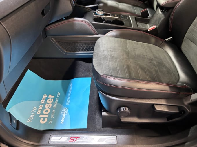 2025 Ford Kuga