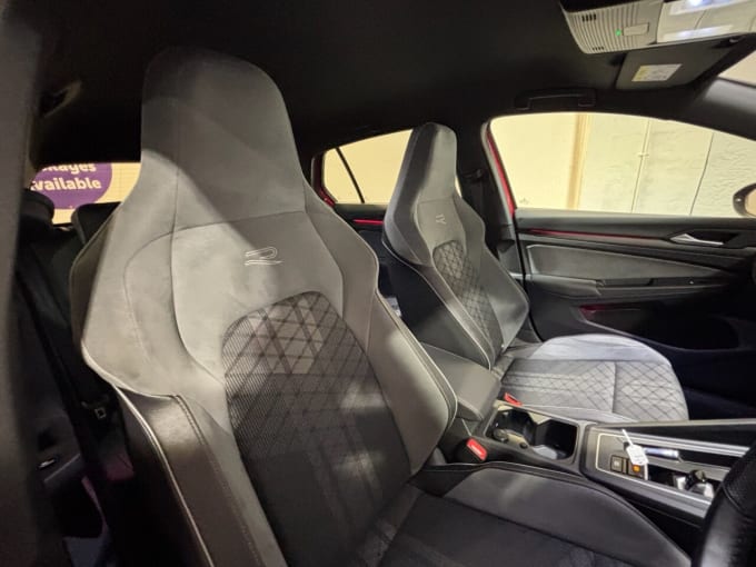 2025 Volkswagen Golf