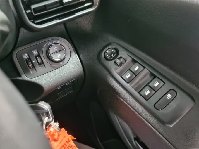 2025 Vauxhall Combo Life