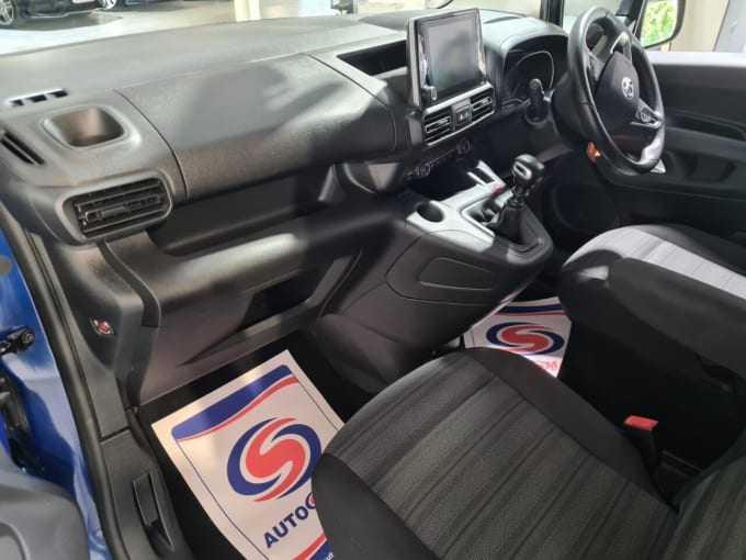 2025 Vauxhall Combo Life