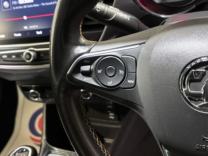2025 Vauxhall Crossland X