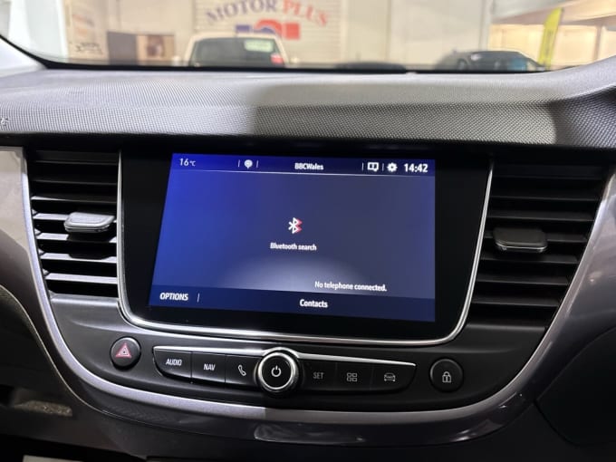 2025 Vauxhall Crossland X