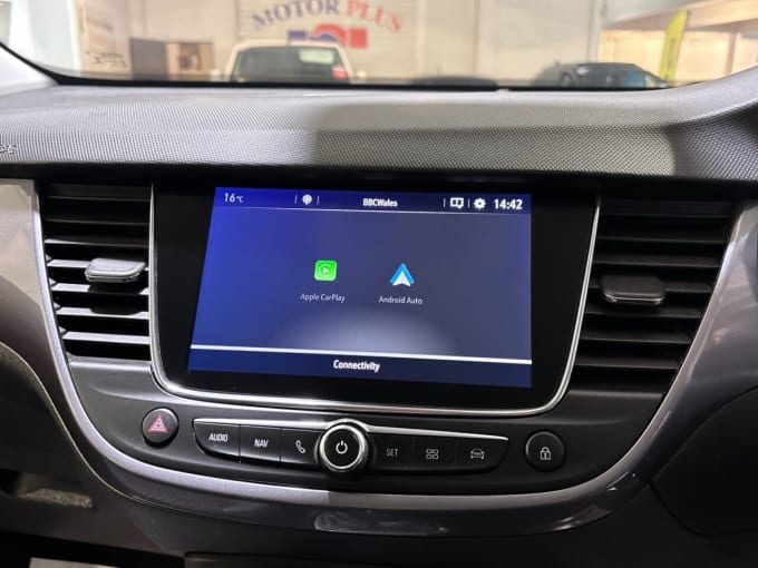 2025 Vauxhall Crossland X