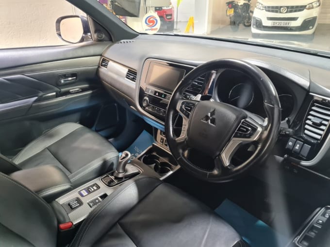2025 Mitsubishi Outlander