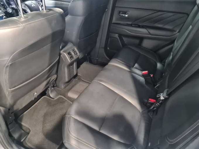 2025 Mitsubishi Outlander