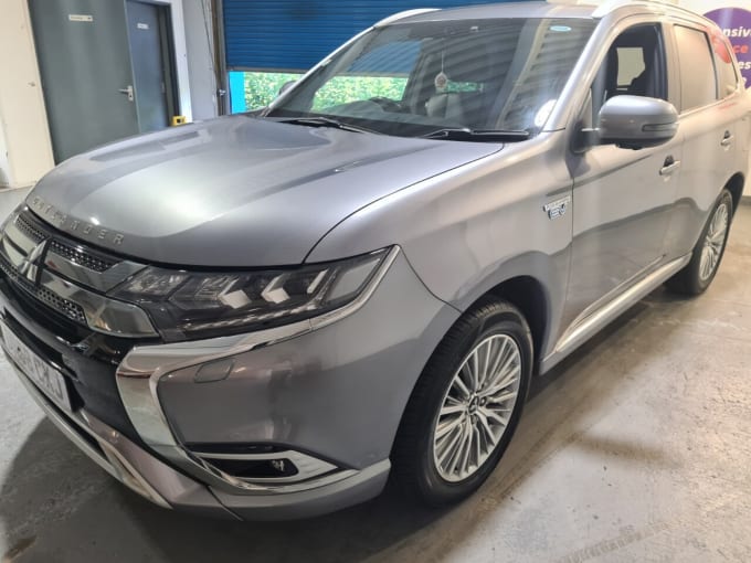 2025 Mitsubishi Outlander