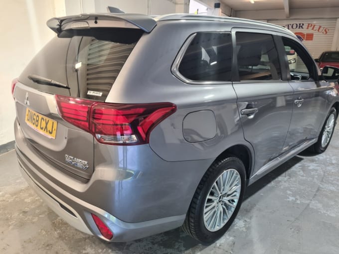 2025 Mitsubishi Outlander