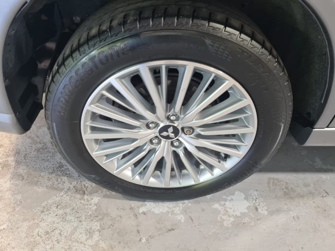 2025 Mitsubishi Outlander