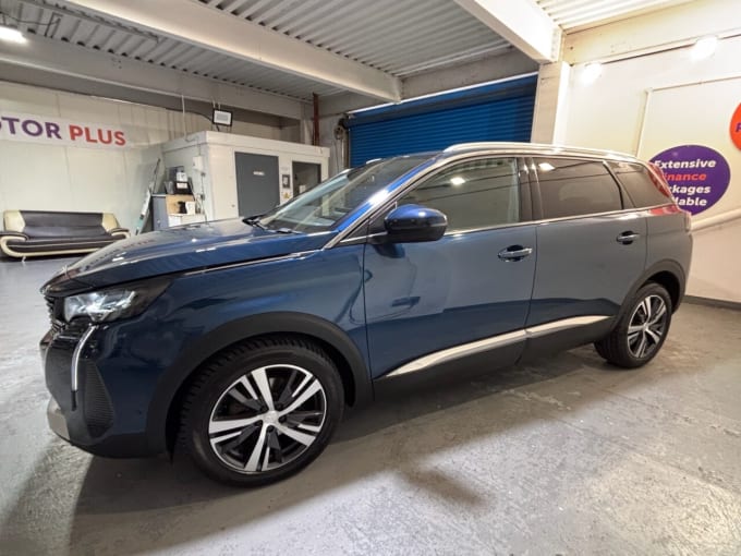 2025 Peugeot 5008