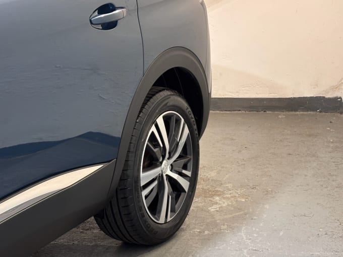 2025 Peugeot 5008