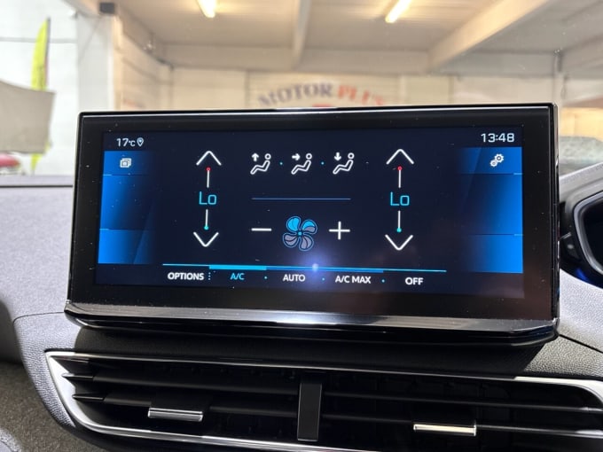 2025 Peugeot 5008
