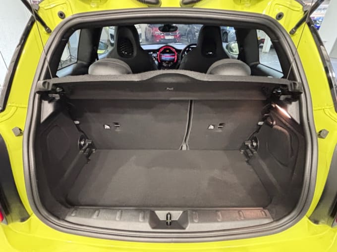 2025 Mini Hatch