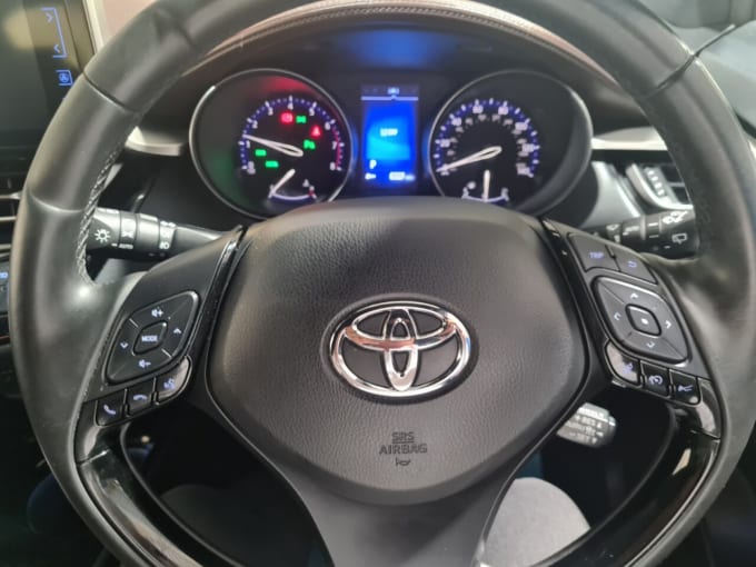 2025 Toyota C-hr