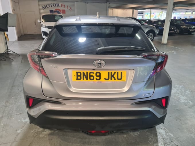 2025 Toyota C-hr