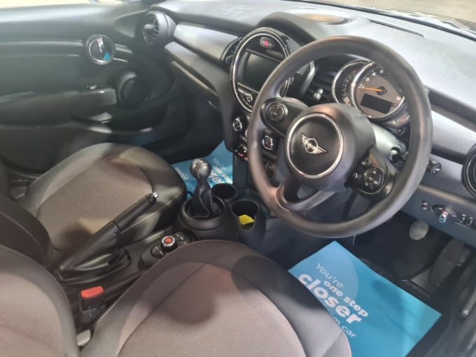 2025 Mini Hatch
