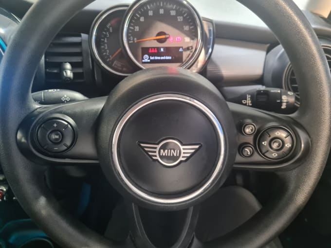 2025 Mini Hatch