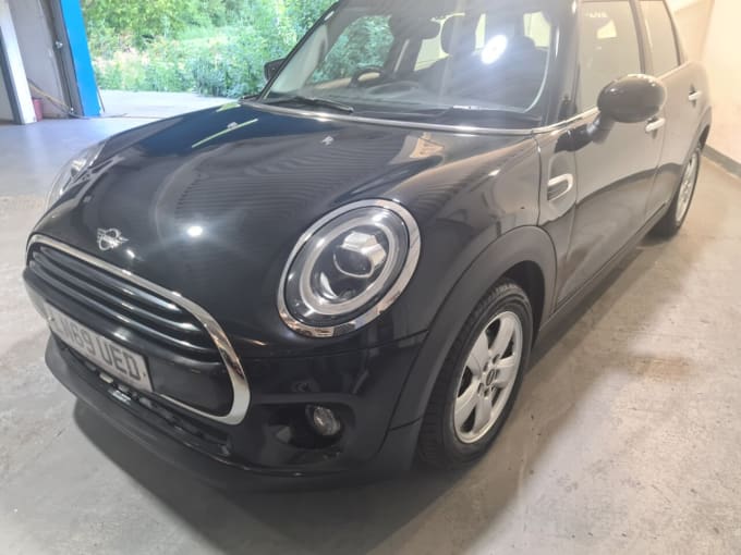 2025 Mini Hatch