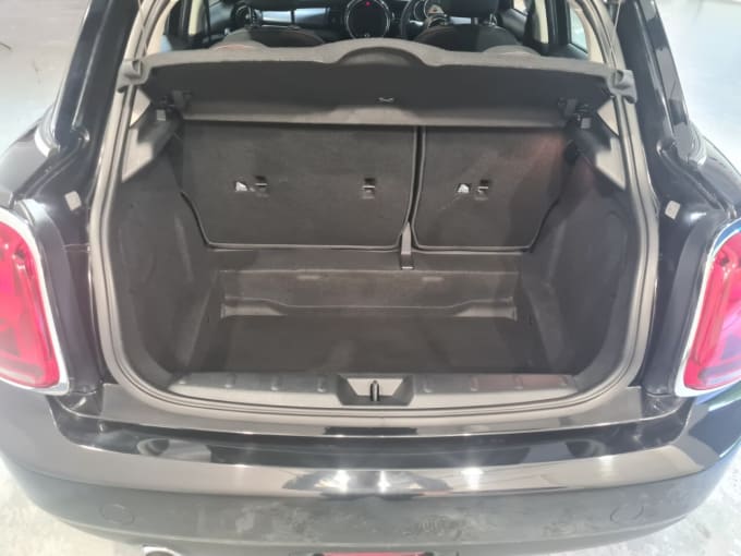 2025 Mini Hatch
