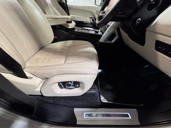 2025 Land Rover Range Rover