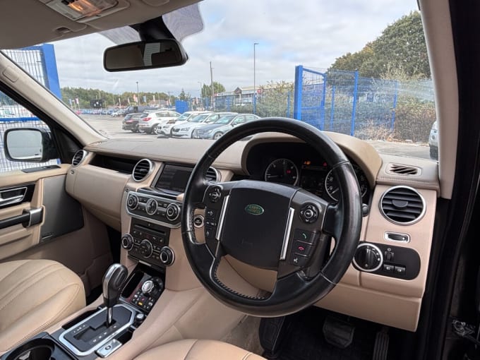 2025 Land Rover Discovery 4