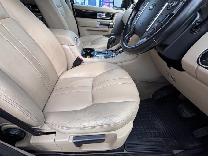 2025 Land Rover Discovery 4