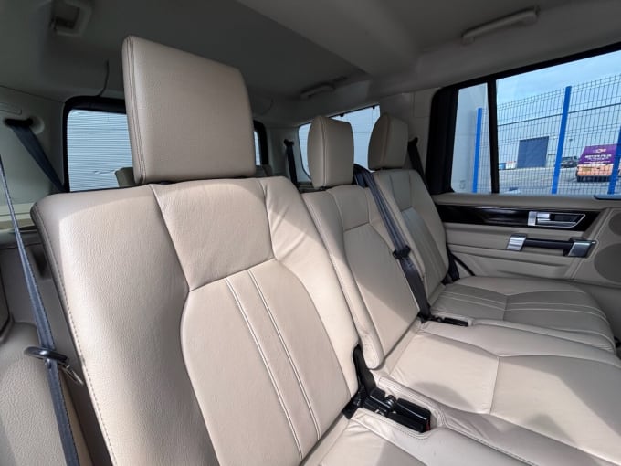 2025 Land Rover Discovery 4