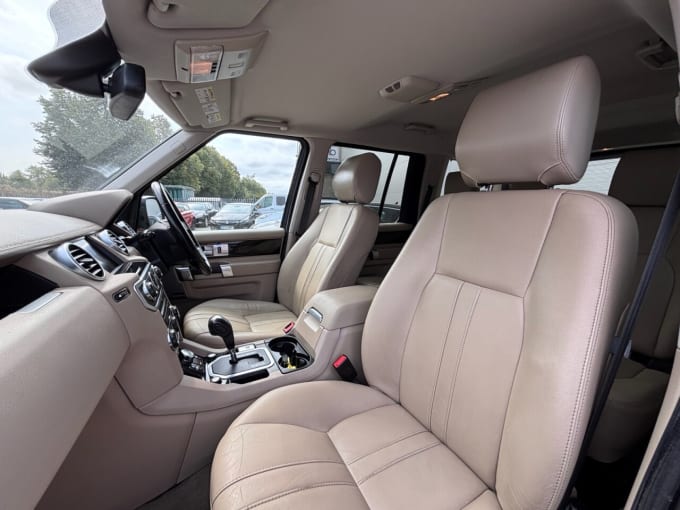 2025 Land Rover Discovery 4
