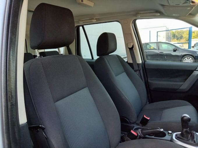 2025 Land Rover Freelander 2