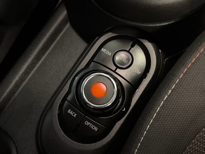 2025 Mini Hatch