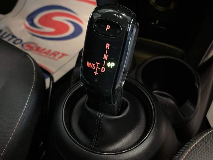 2025 Mini Hatch