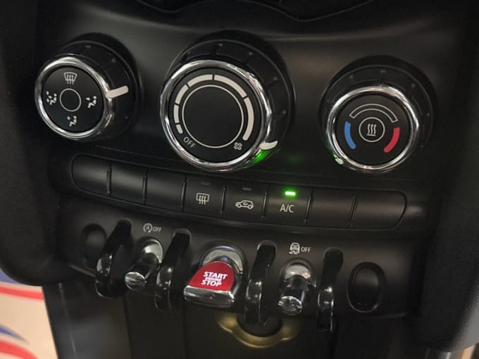 2025 Mini Hatch