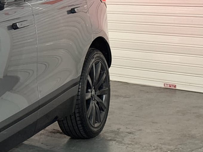 2025 Land Rover Range Rover Velar